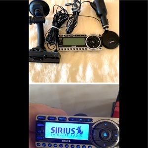 Radio w/Swivel Suction Cup /plug in charger
